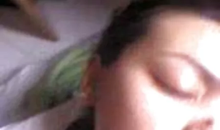 クラブは暗い隅に完全な女の子を取った後 エロ ビデオ 女性 用