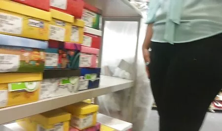 クラスメートは卒業証書の保護にあなたを祝福します 女性 向け の ビデオ