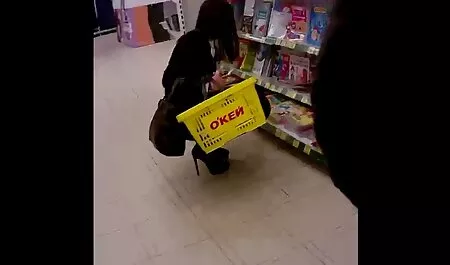 スキニーホイッピング彼女の異なるポージング 女性 向け h ビデオ